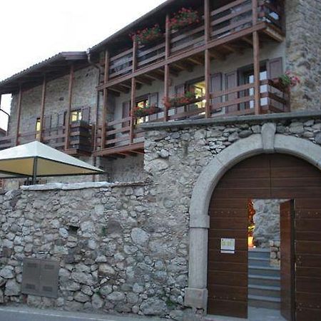 B&B Gardumo Ronzo-Chienis Eksteriør bilde