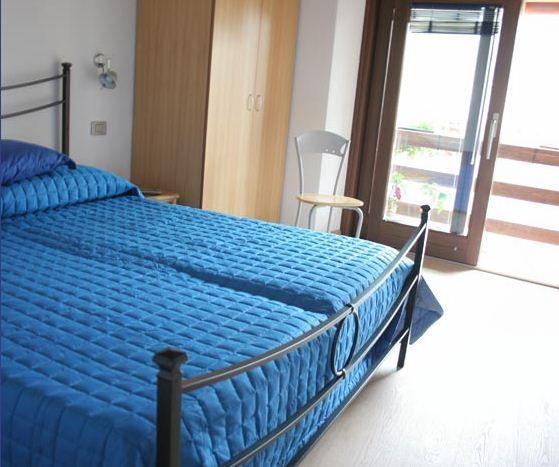B&B Gardumo Ronzo-Chienis Rom bilde